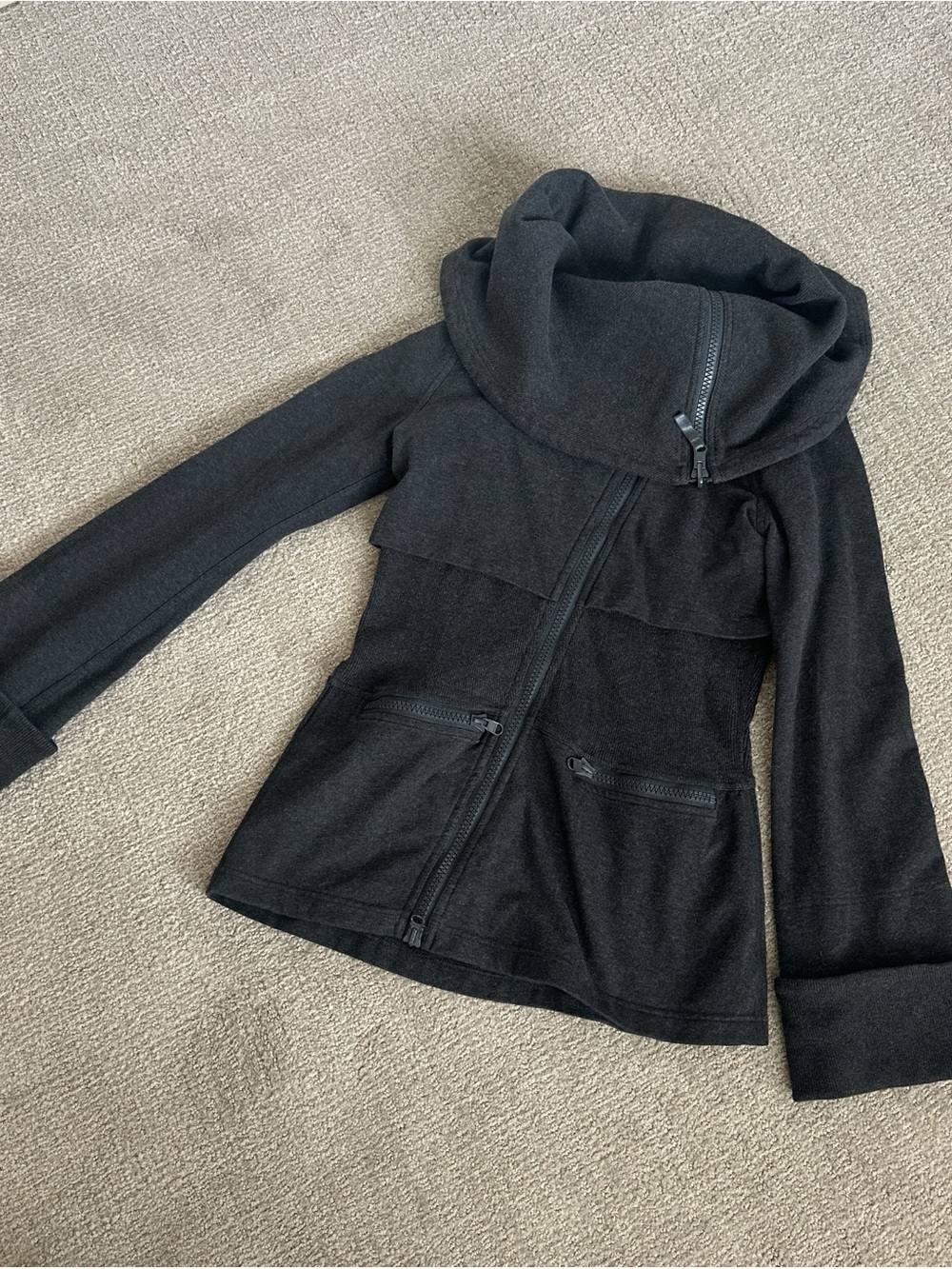 Lululemon Women’s Gray/Black Funnel Neck Zip Jacket